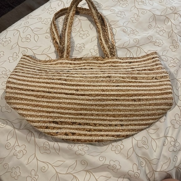 Chloe & Lex JUTE TOTE WHITE STRIPES - Picture 2 of 5